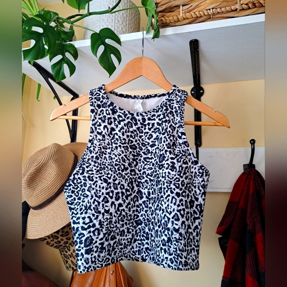 Marika Cropped Leopard Tank - Picture 1 of 5